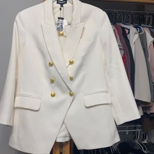 Women’s NWT cream Express blazer with gold buttons